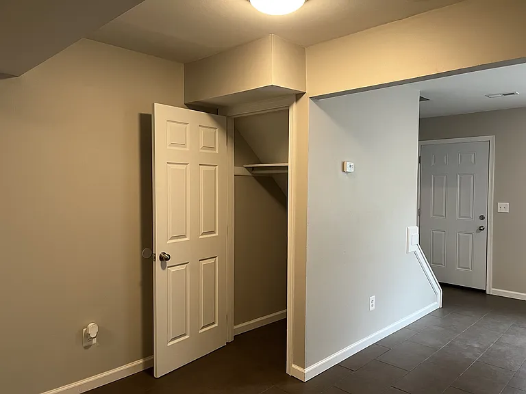 1056 Amsterdam Rd #1056 AMSTERDAM ROAD — Photo 11
