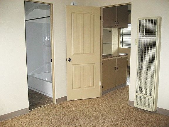 3rd image of 838 Avenue B APT 9
