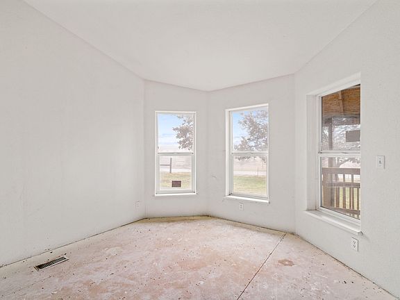5th image of 14167 SE Gatling Way