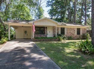 1105 Cloverdale Dr, Shreveport, LA 71118