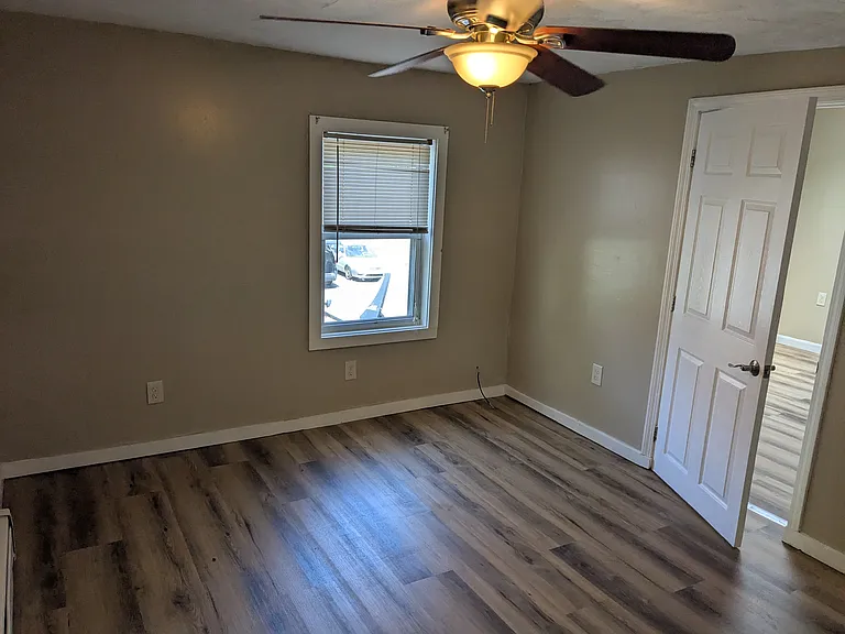 32 W Park St #C — Photo 7