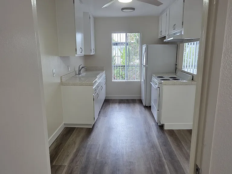 Magnolia Gardens Apartments — Photo 9