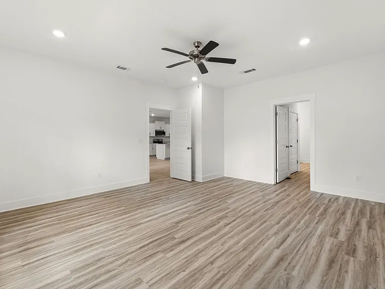 127 Holley Grove Ln — Photo 28