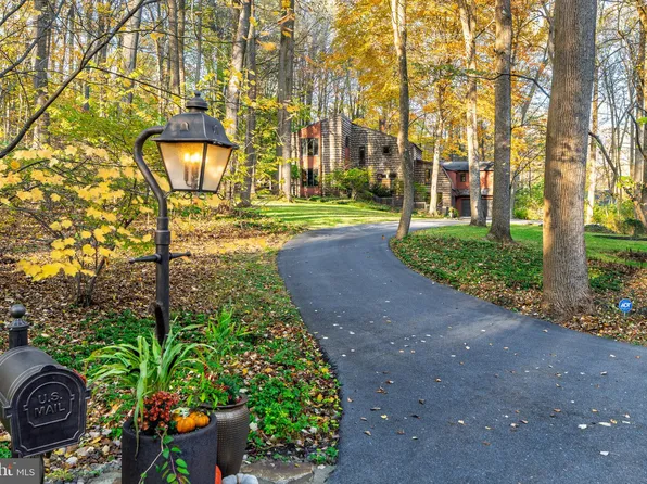 181 Old Mine Rd, Lebanon, PA 17042