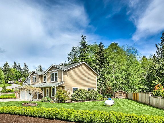 3rd image of 13905 76th Ave NW