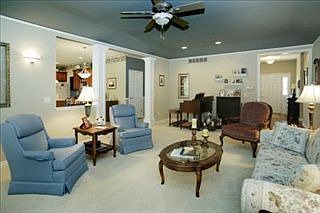 5th image of 5428 Sweet Briar Dr