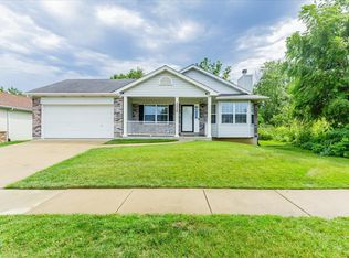 12116 Trampe Hgts Ln, Saint Louis, MO
