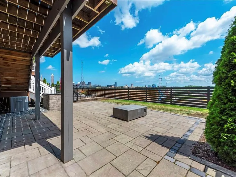 2293 City View Dr — Photo 27