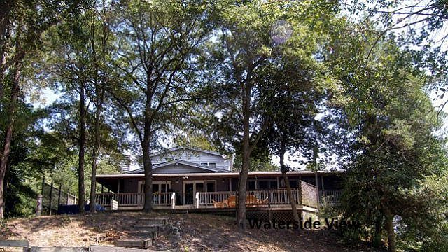 1st image of 423 Bull Creek Dr