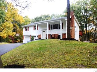 84 Perry Dr, New Milford, CT 06776