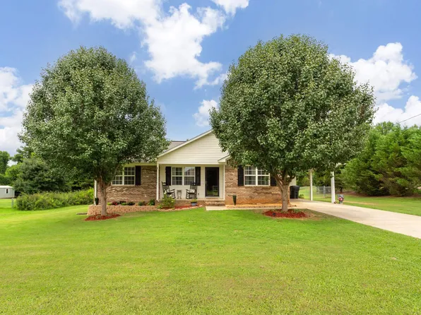 555 Bailey Rd, Weaver, AL 36277