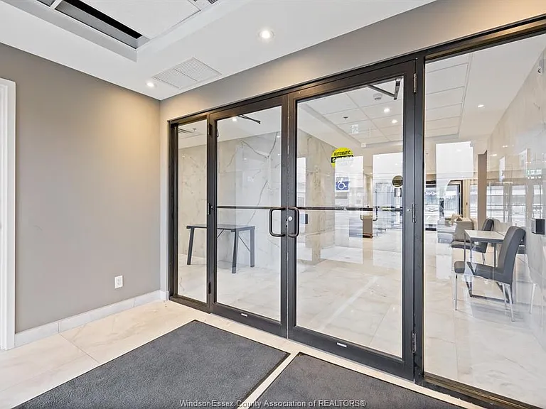 11870 Tecumseh Rd E #511 — Photo 24