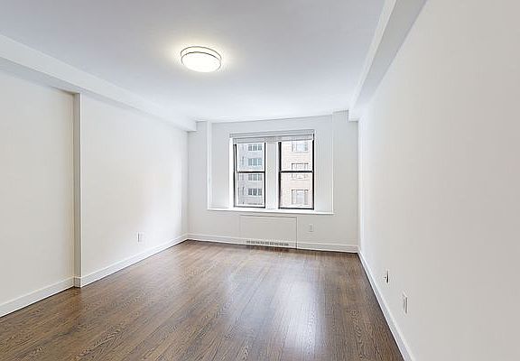 5th image of 666 W End Ave #10QW