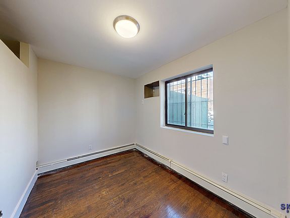 5th image of 11-44 Welling Ct #1G