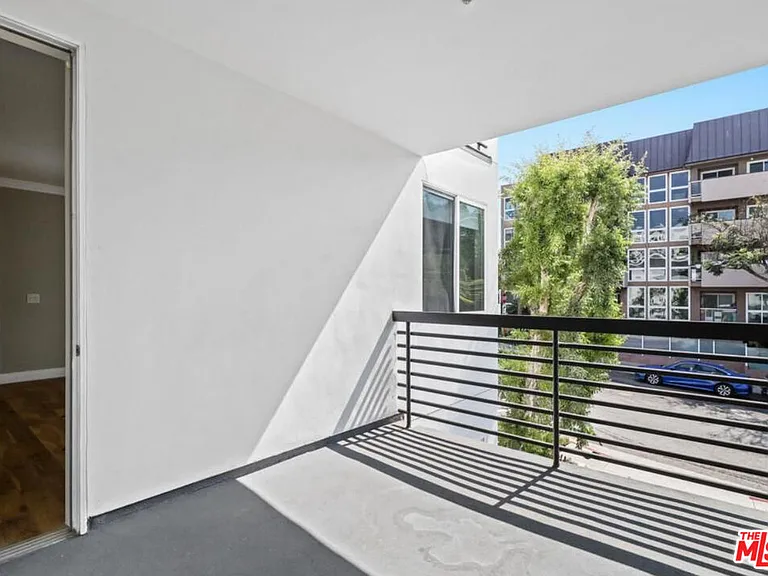 1283 Havenhurst Dr #101 — Photo 22