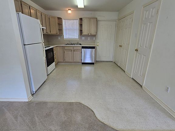 2nd image of 630 James St #16687427