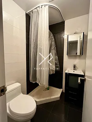 Rented by Yaffa Realty LLC | media 9