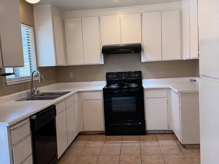 8148 Lenhart Rd — Photo 11