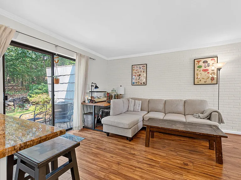 227 Harvest Dr — Photo 15