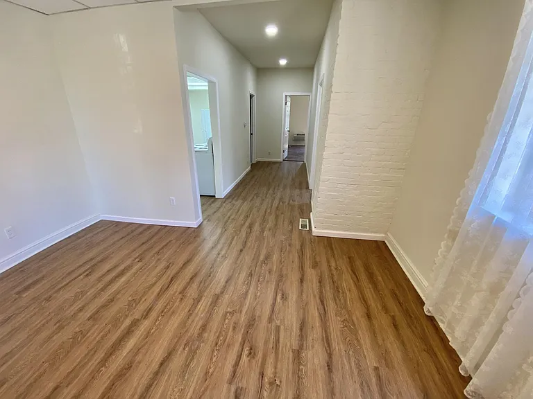 5801 Walnut St #1 — Photo 14