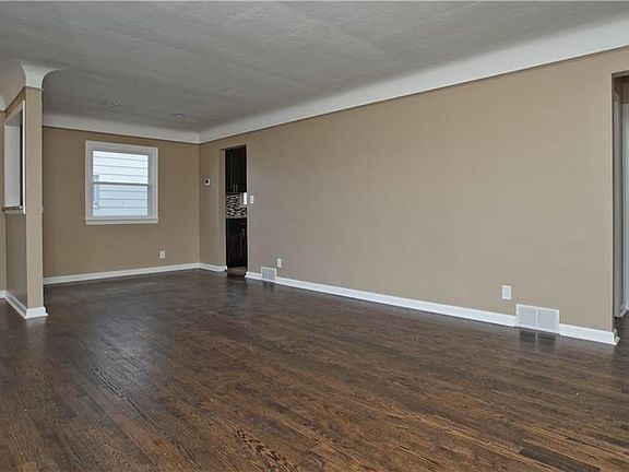 2nd image of 30800 Ronald Dr