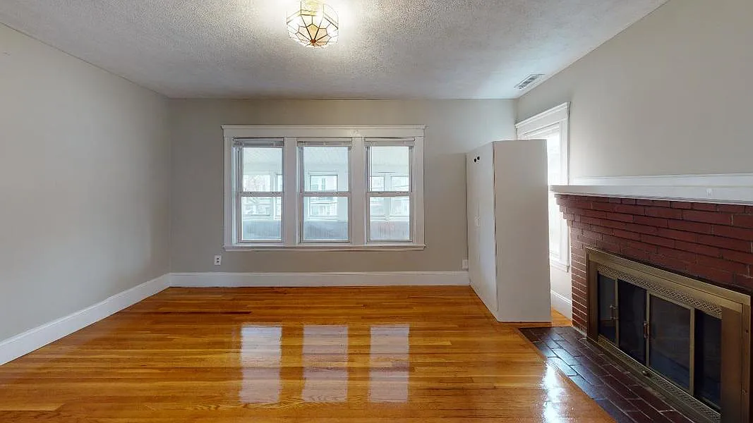 1 bed, $1,050 — Photo 3