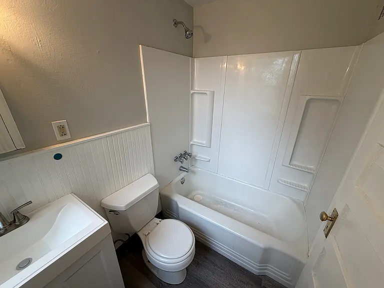 17 Crescent Ave — Photo 11