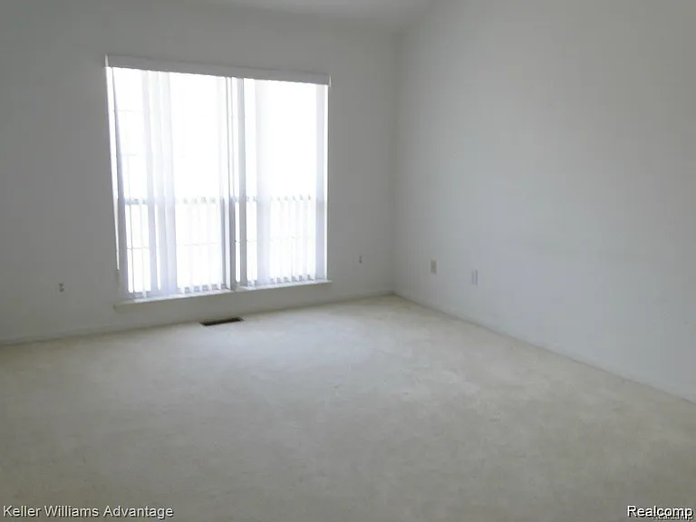 16825 Carriage Way — Photo 2
