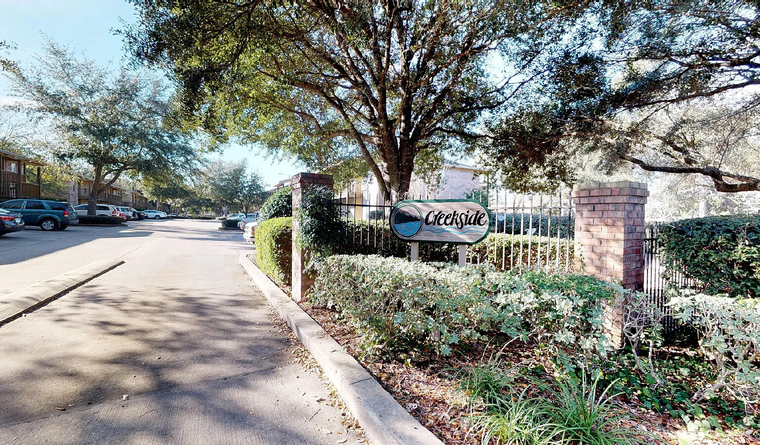 2 bed, 2.0 bath, 960 sqft, $1,350 — Photo 1