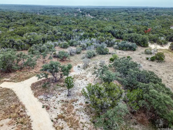801 Grand Oaks LOT 99, Hondo, TX 78861