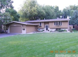 13414 Elkwood Cir, Apple Valley, MN 55124
