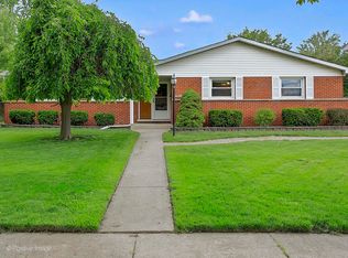 15W644 Patricia Ln, Elmhurst, IL 60126