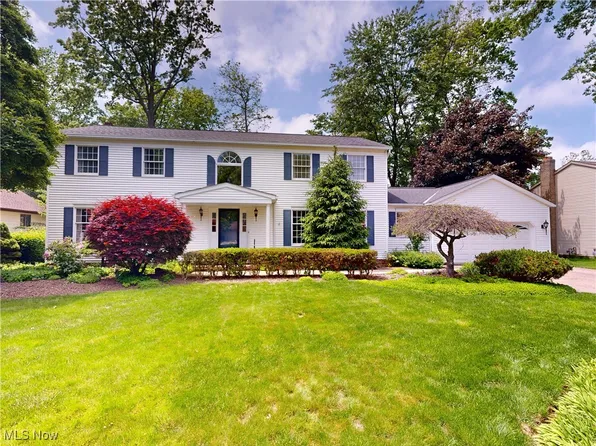 462 Lowell Dr, Highland Heights, OH 44143