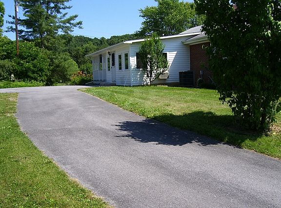 5th image of 22096 Millstone Ln