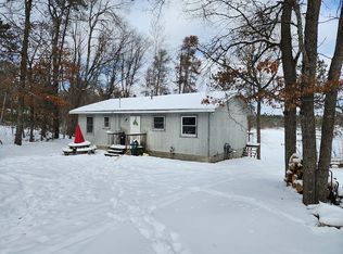 5190 Woodridge Dr, Lewiston, MI 49756