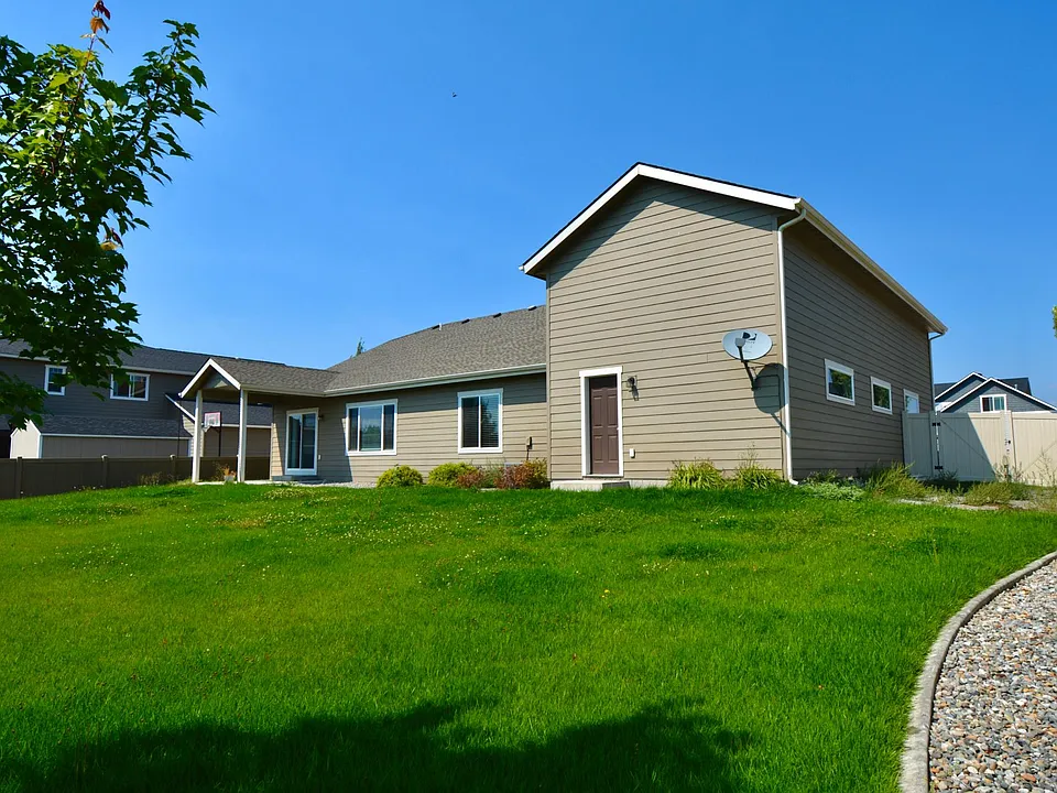 1448 W Watercress Ave