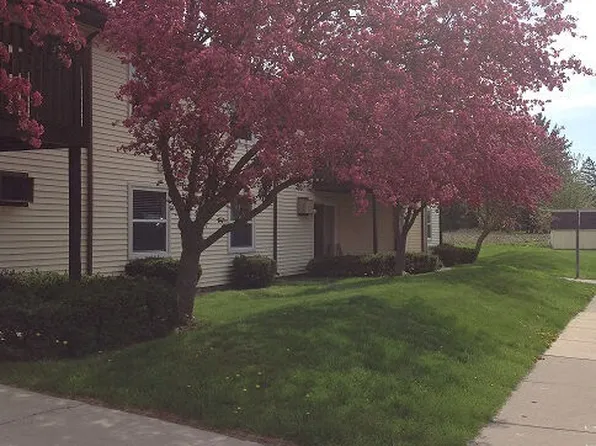 215 Joy St #221, Blissfield, MI 49228