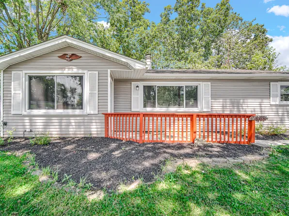 442 W Auburn Ln, Crete, IL 60417