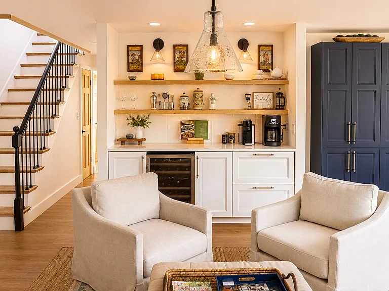 Coffee Bar and Lounge