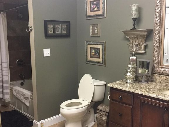 5th image of 2622 Grand View Ct