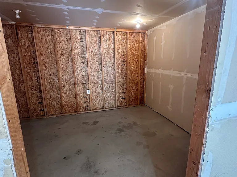 208 E 200 S #2 — Photo 17