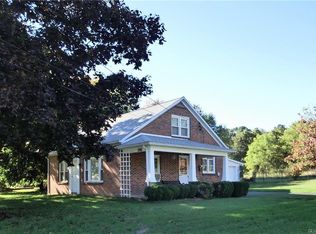 1945 State St, Alburtis, PA 18011