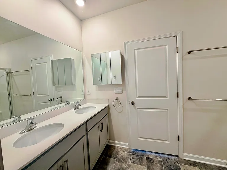 528 Ashwood Way — Photo 13