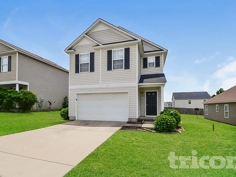 123 Bruin Dr — Photo 1