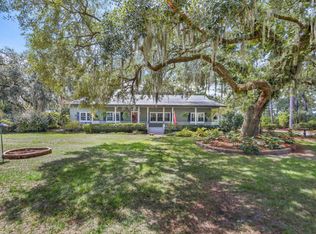 5 Sandy Ridge Rd, Beaufort, SC 29902