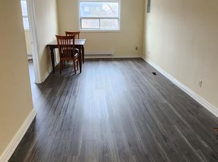 2478 Kingston Rd, Toronto, ON M1M 1N4