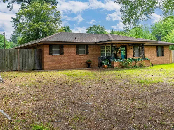 3509 Dudley Rd, Kilgore, TX 75662