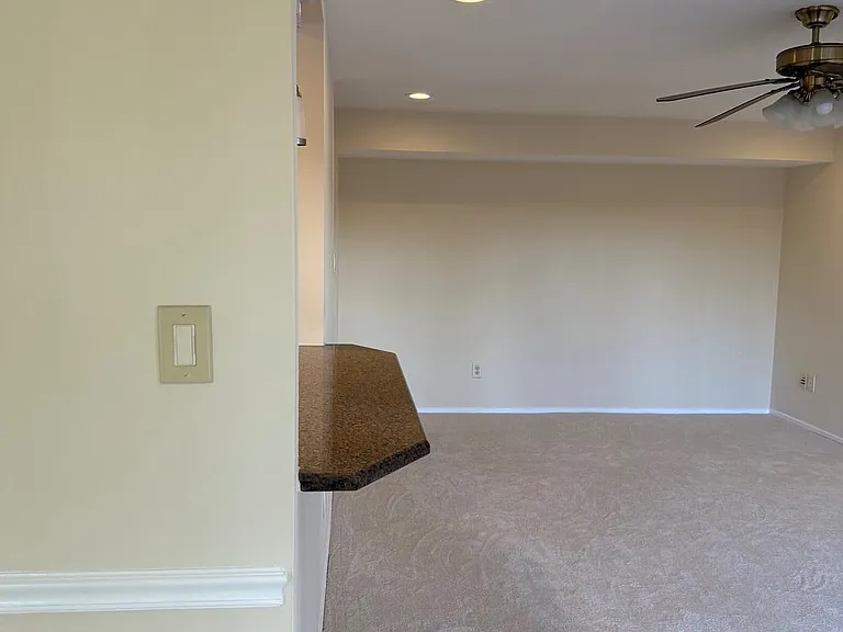 531 Florida Ave #104 — Photo 21