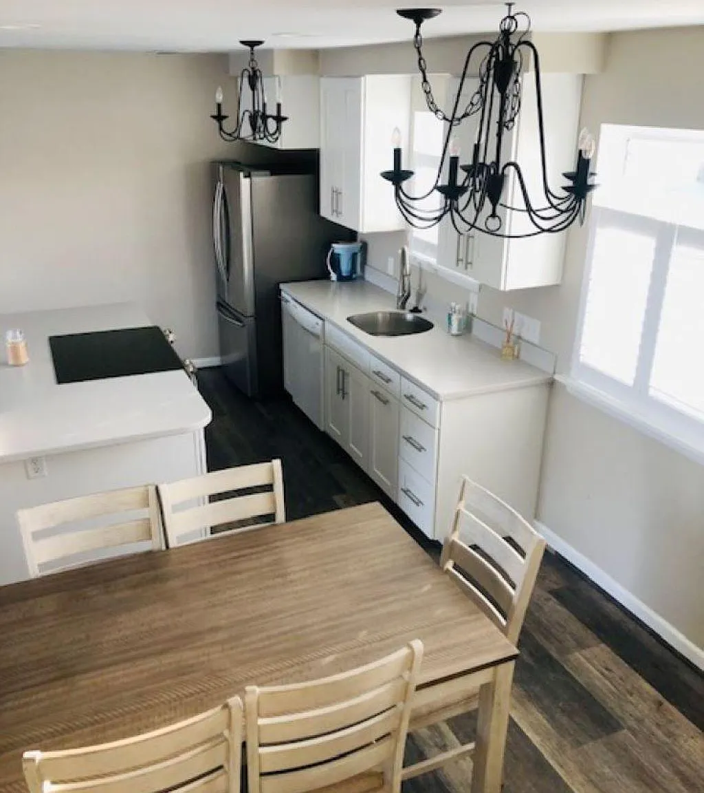 2 bed, 2.5 bath, 1100 sqft, $1,800 — Photo 3