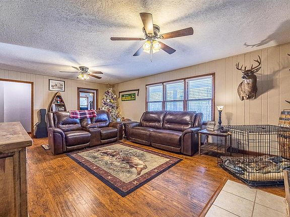 2nd image of 34750 Olathe Dr